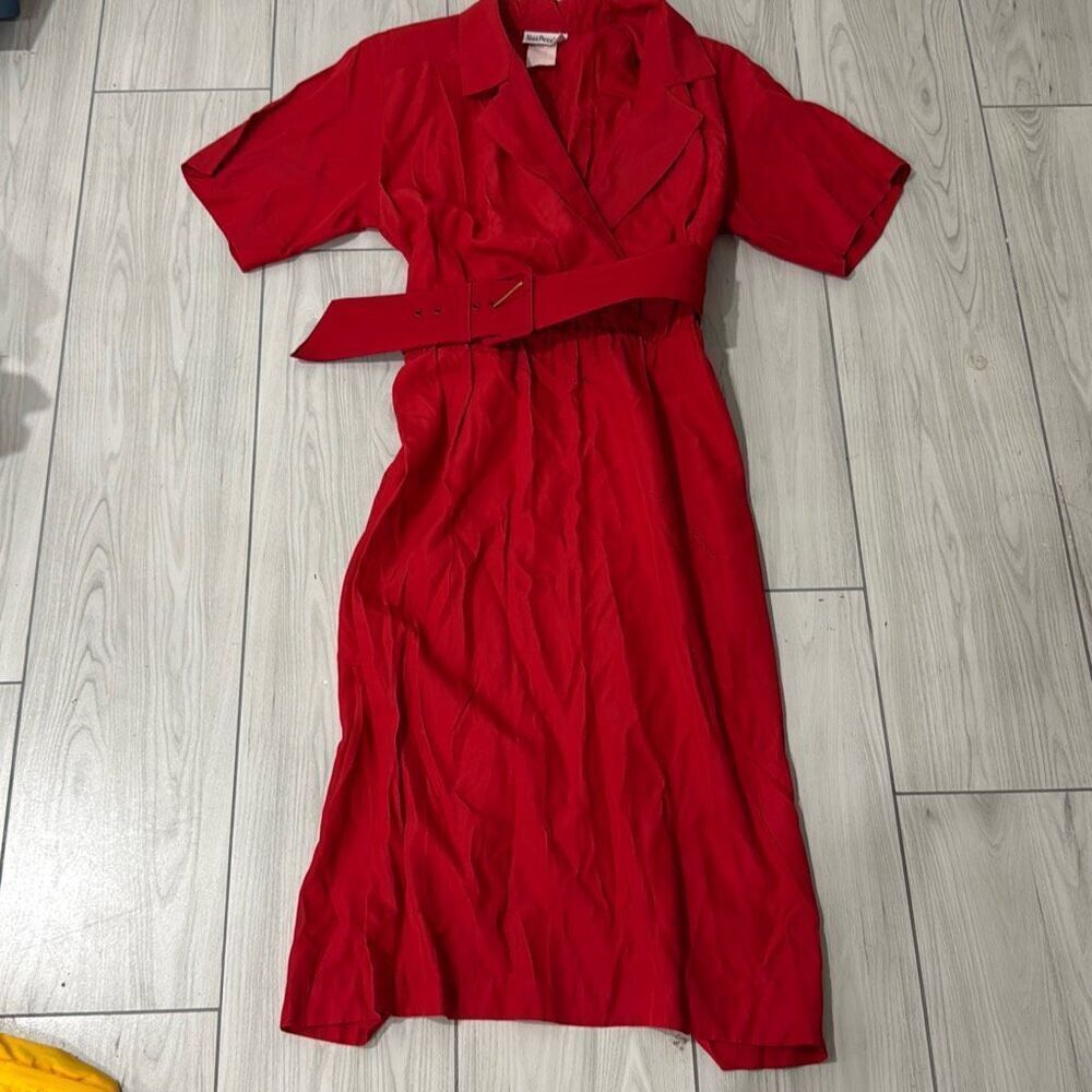 Vintage Nina Piccalino Red Midi Dress Size Small   This vintage dress features a